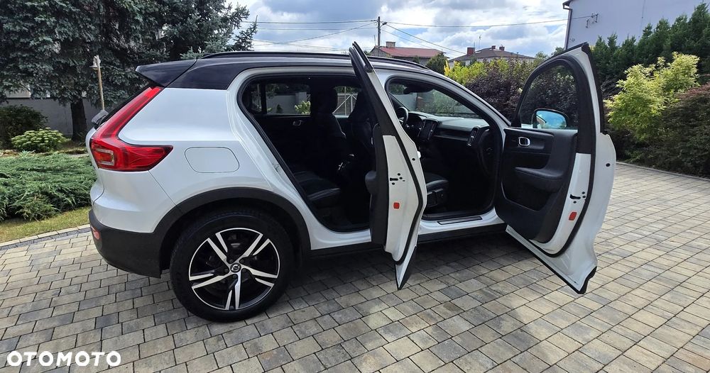 Volvo XC 40 T3 R-Design - 11