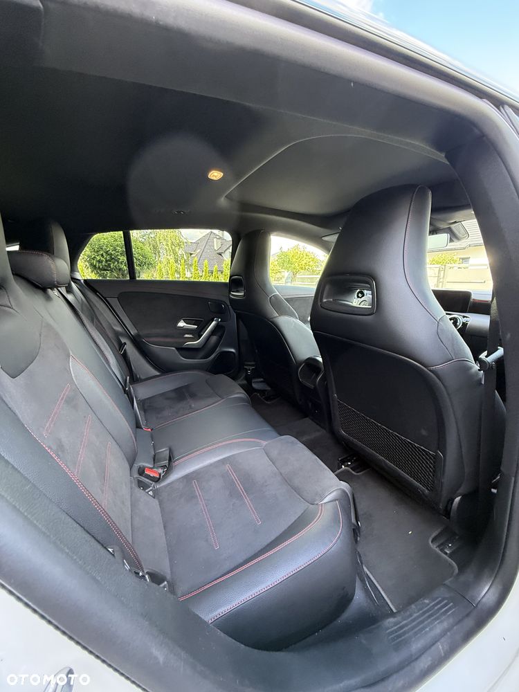 Mercedes-Benz CLA - 7