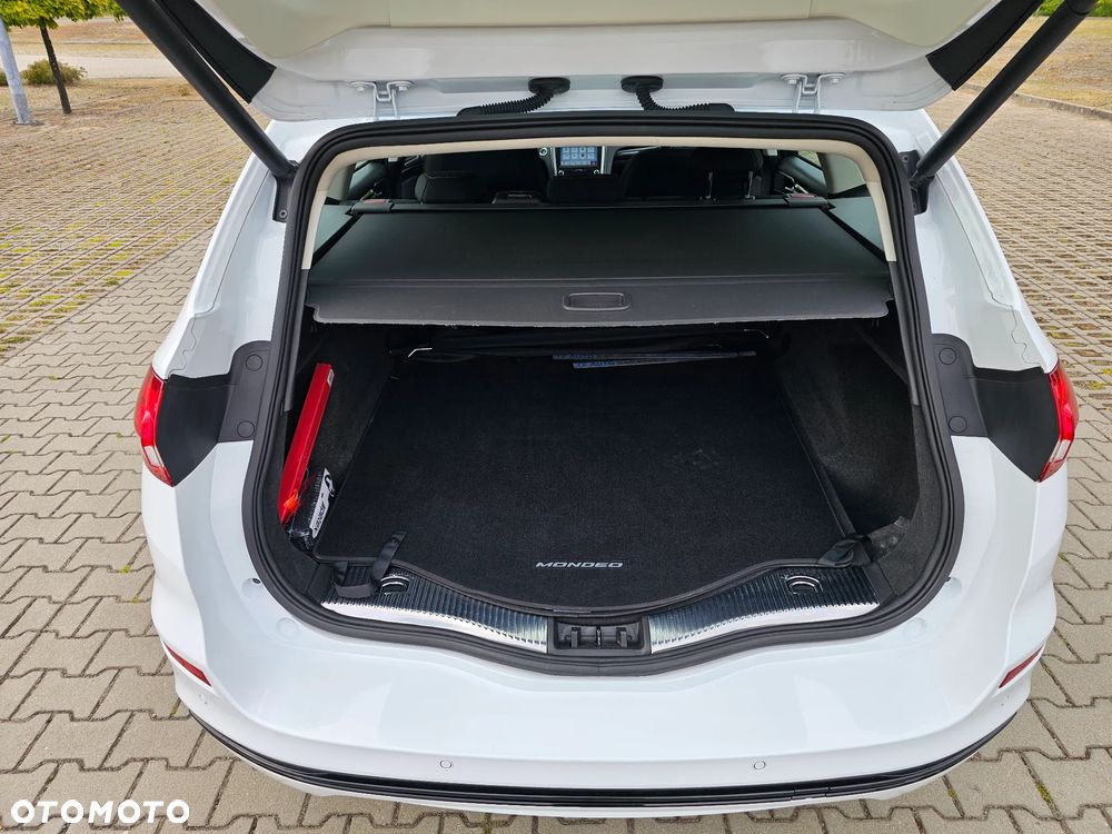 Ford Mondeo 2.0 EcoBlue Titanium - 12