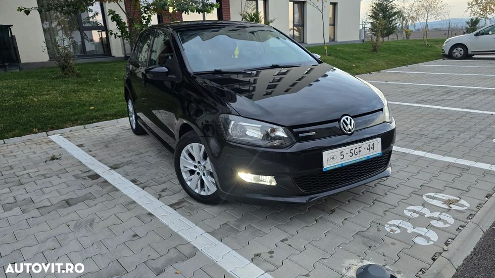 Volkswagen Polo - 2