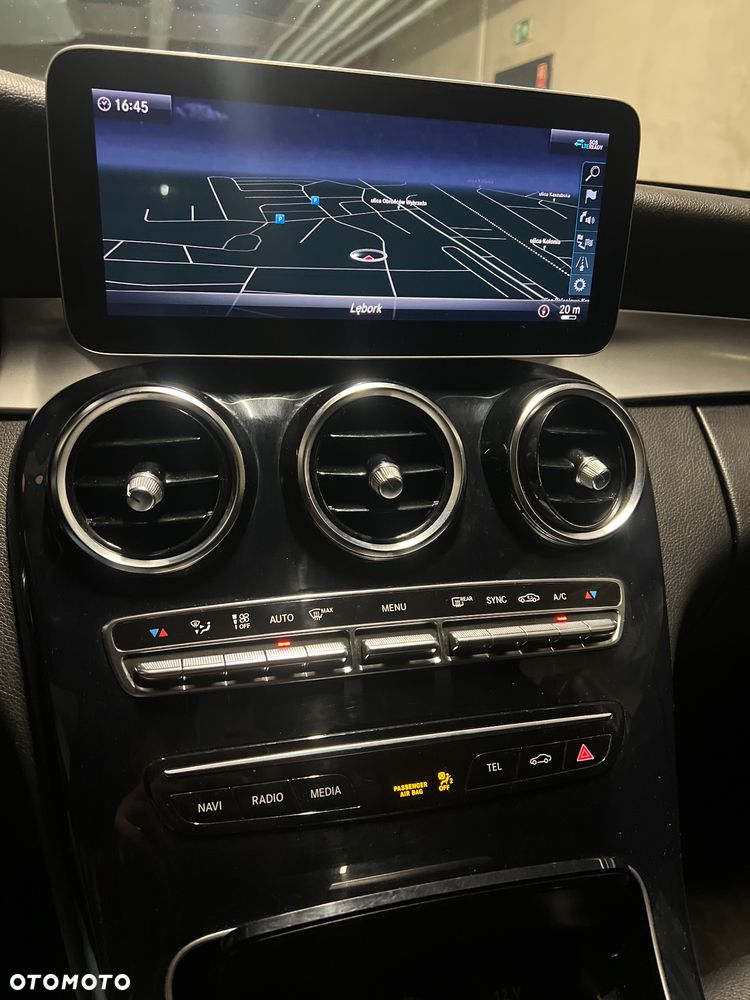 Mercedes-Benz Klasa C 220 d 4Matic 9G-TRONIC Avantgarde - 26