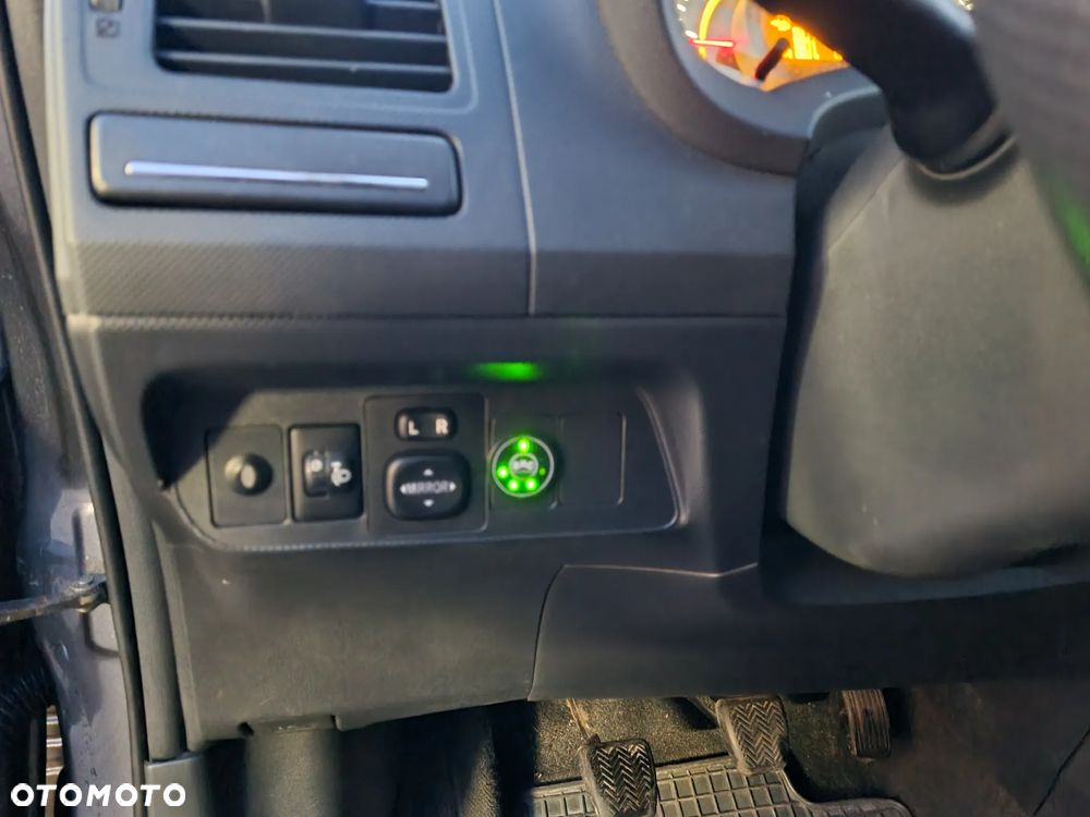 Toyota Auris 1.6 2010 - 15