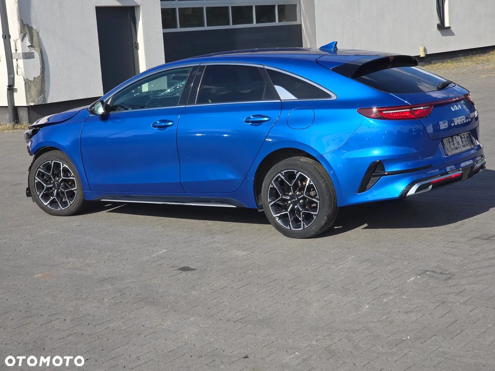 Kia ProCeed 1.5 T-GDI OPF GT LINE - 4