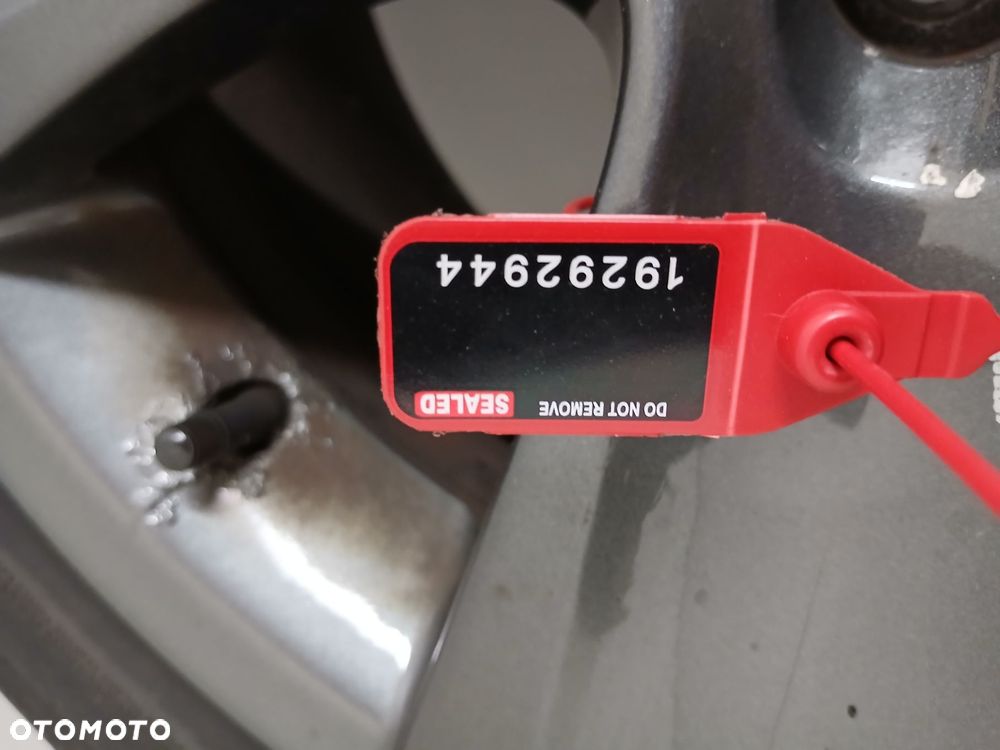 FELGI BMW F10 F11 17 CALI OE 6790172 - 15