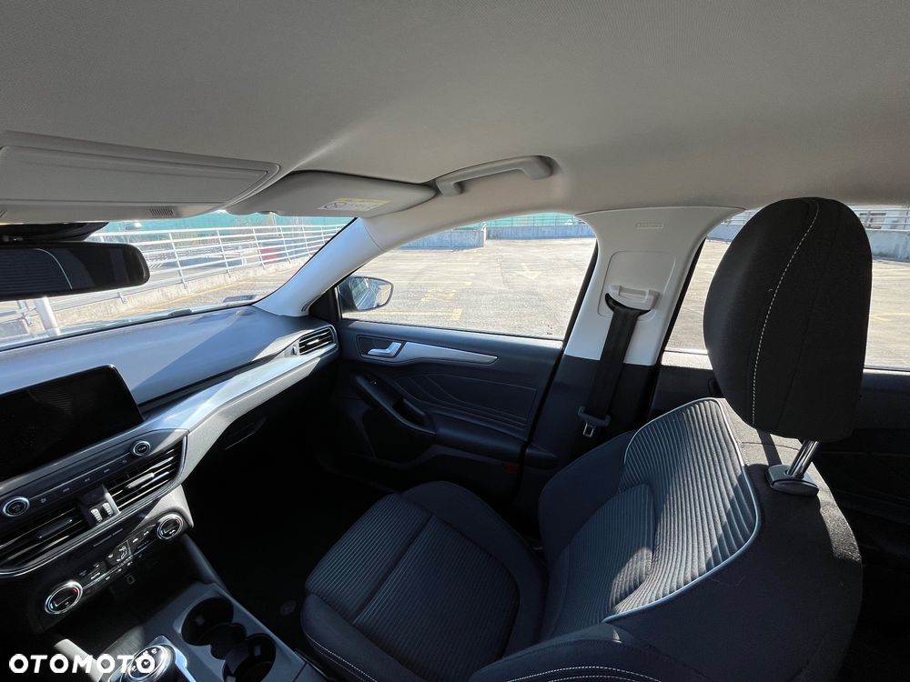 Ford Focus 1.0 EcoBoost Titanium - 8