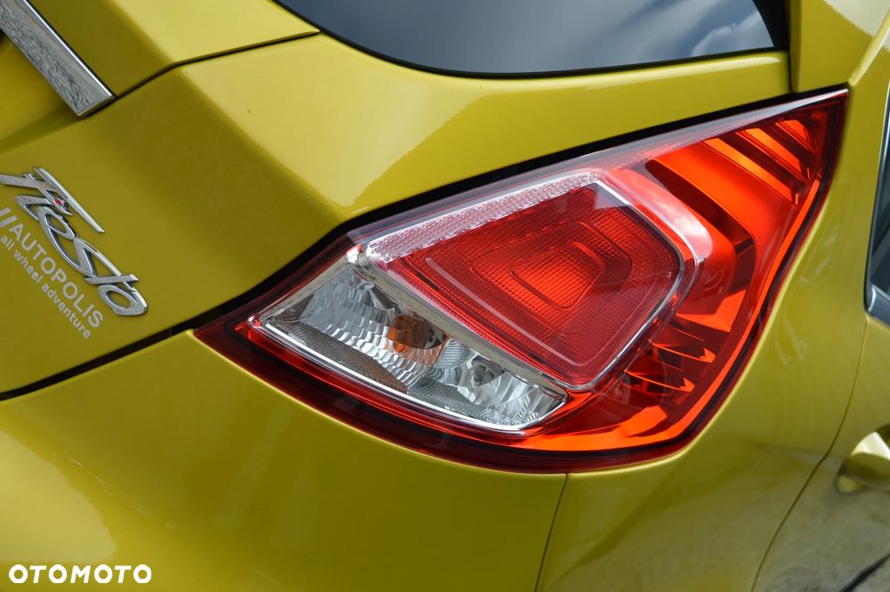 Ford Fiesta 1.0 EcoBoost Titanium - 35
