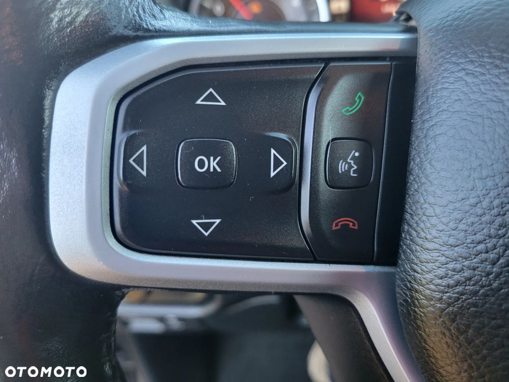 RAM 1500 Crew Cab Shortbed Bighorn - 26