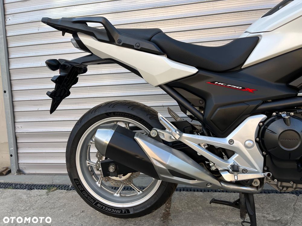 Honda NC - 20