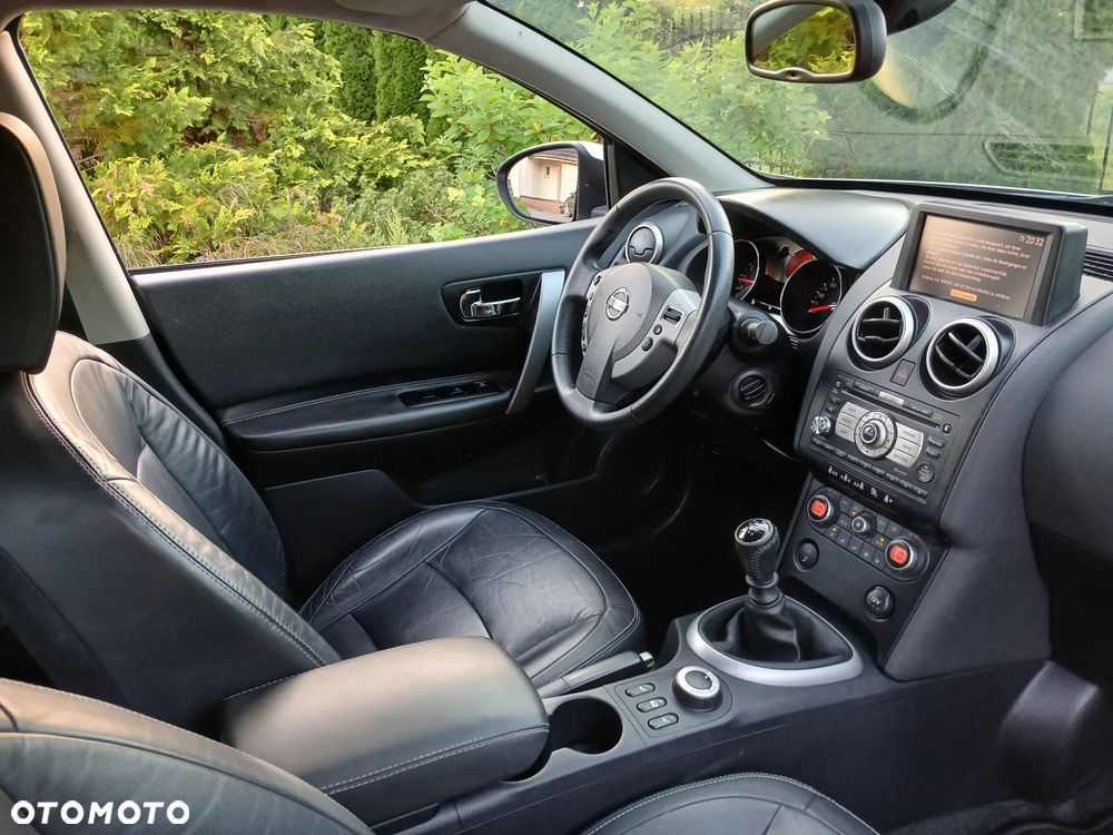Nissan Qashqai 2.0 4x4 Tekna Pack - 25
