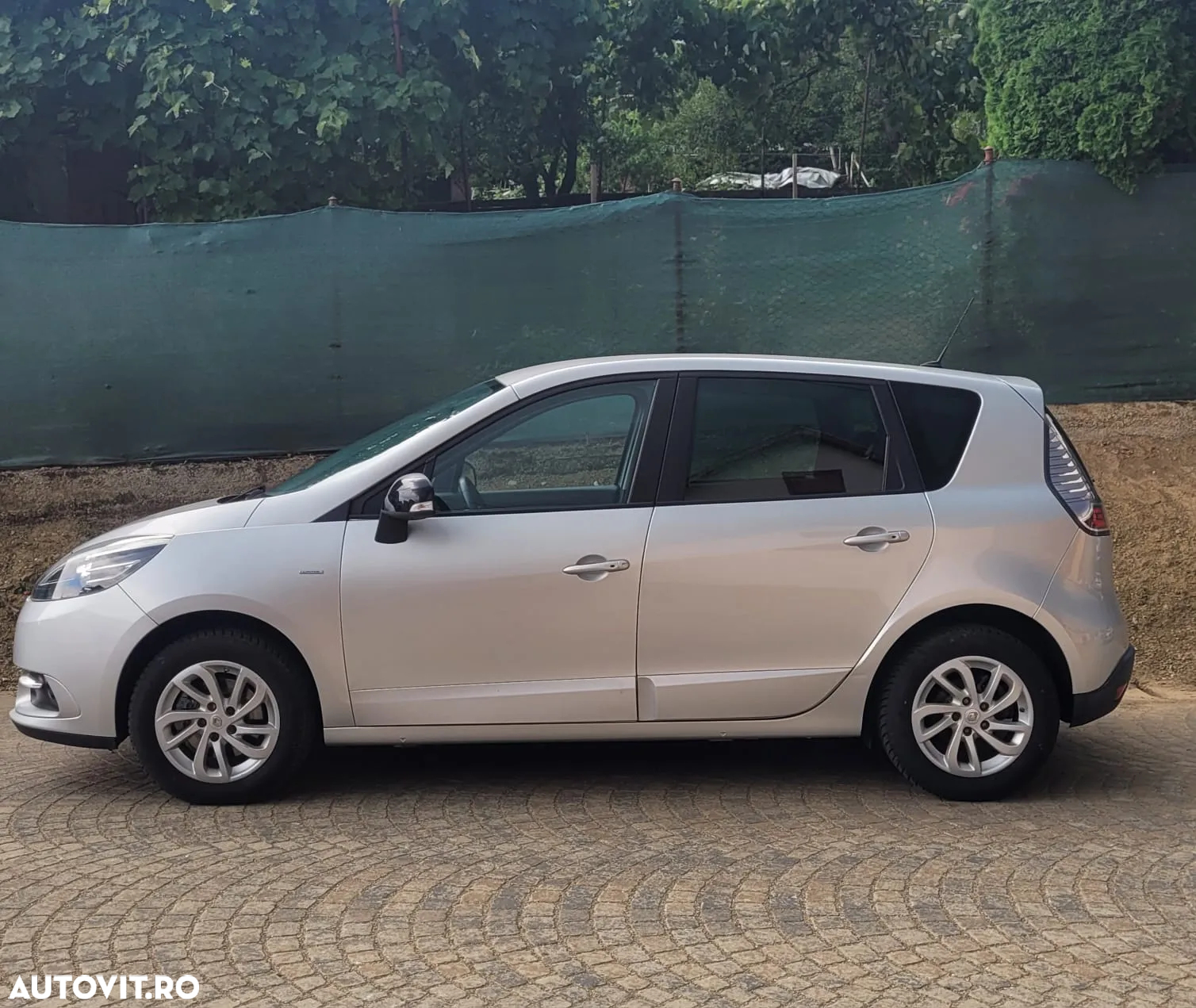 Renault Scenic ENERGY TCe 130 S&S LIMITED - 3