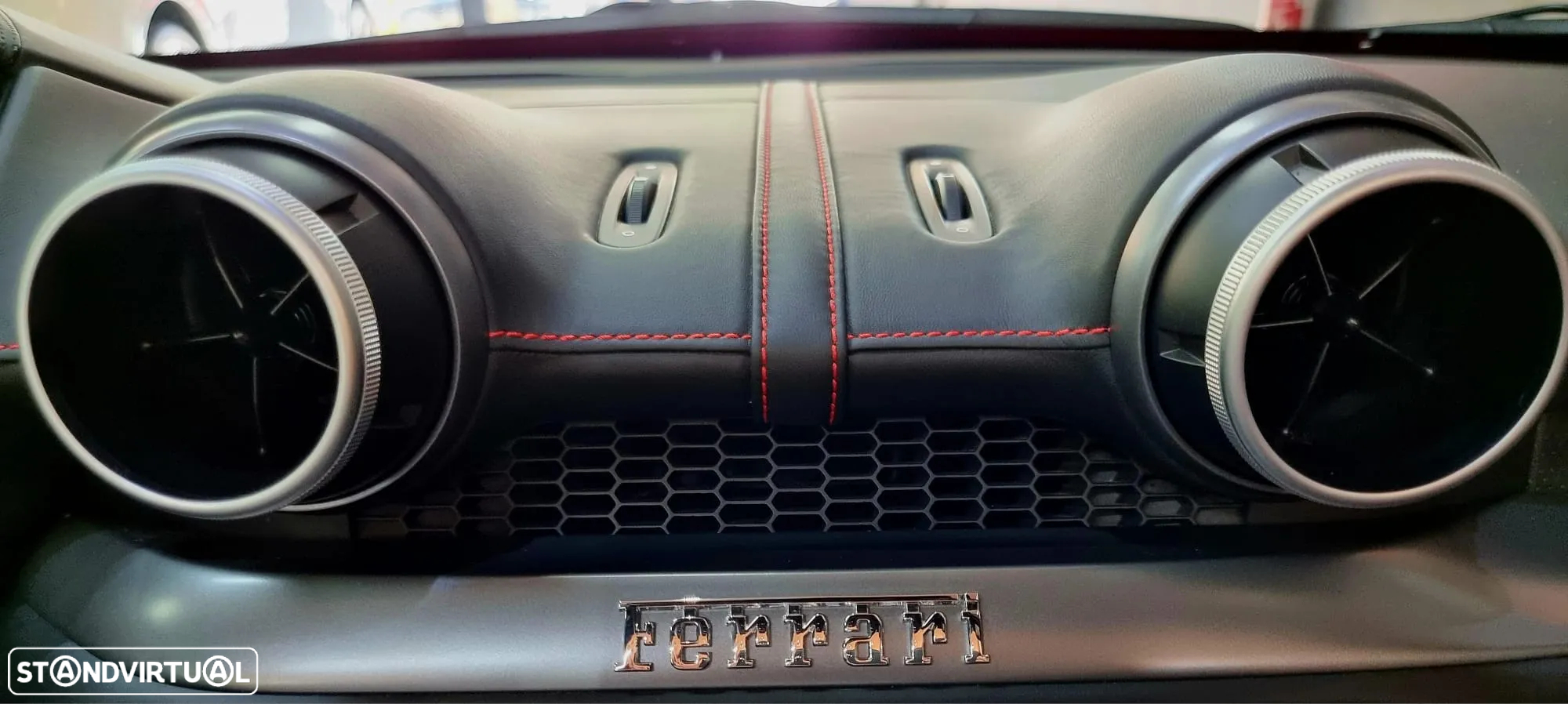 Ferrari Portofino Standard - 32