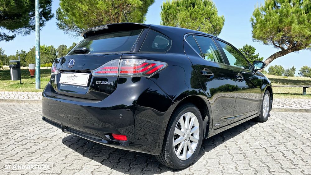 Lexus CT 200h 09 P.Dynamic - 10