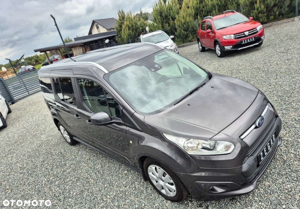 Ford Tourneo Connect Grand - 24