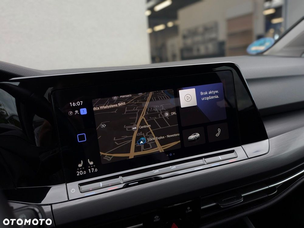 Volkswagen Golf 2.0 TSI Style DSG - 24