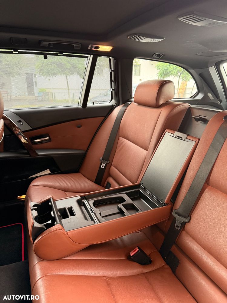 BMW Seria 5 530d Aut. - 24