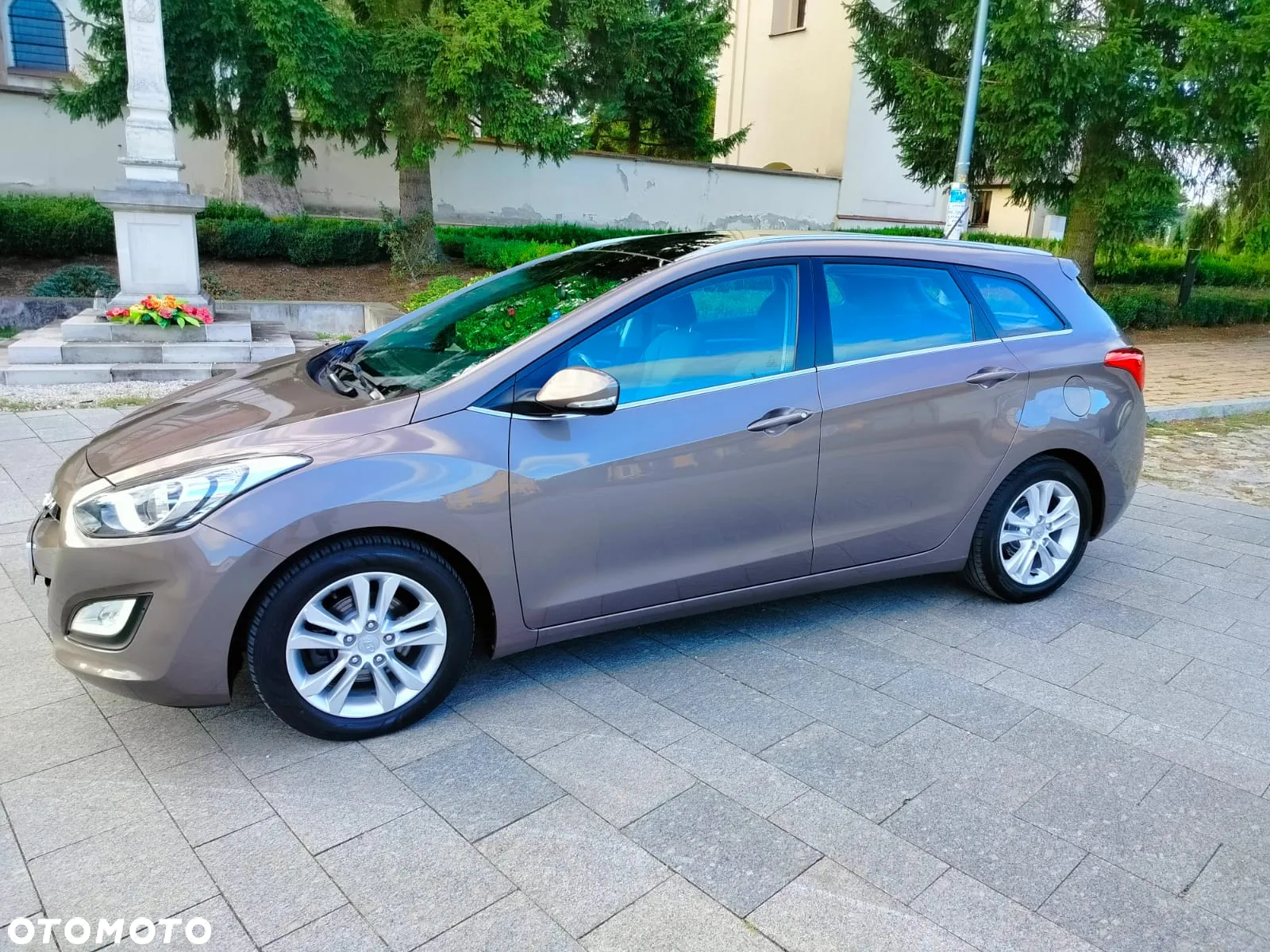 Hyundai i30 blue 1.6 CRDi Trend - 8
