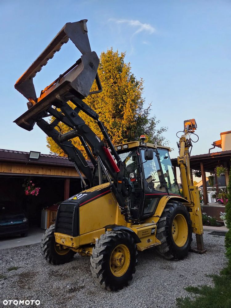 Caterpillar CAT 432D - 9