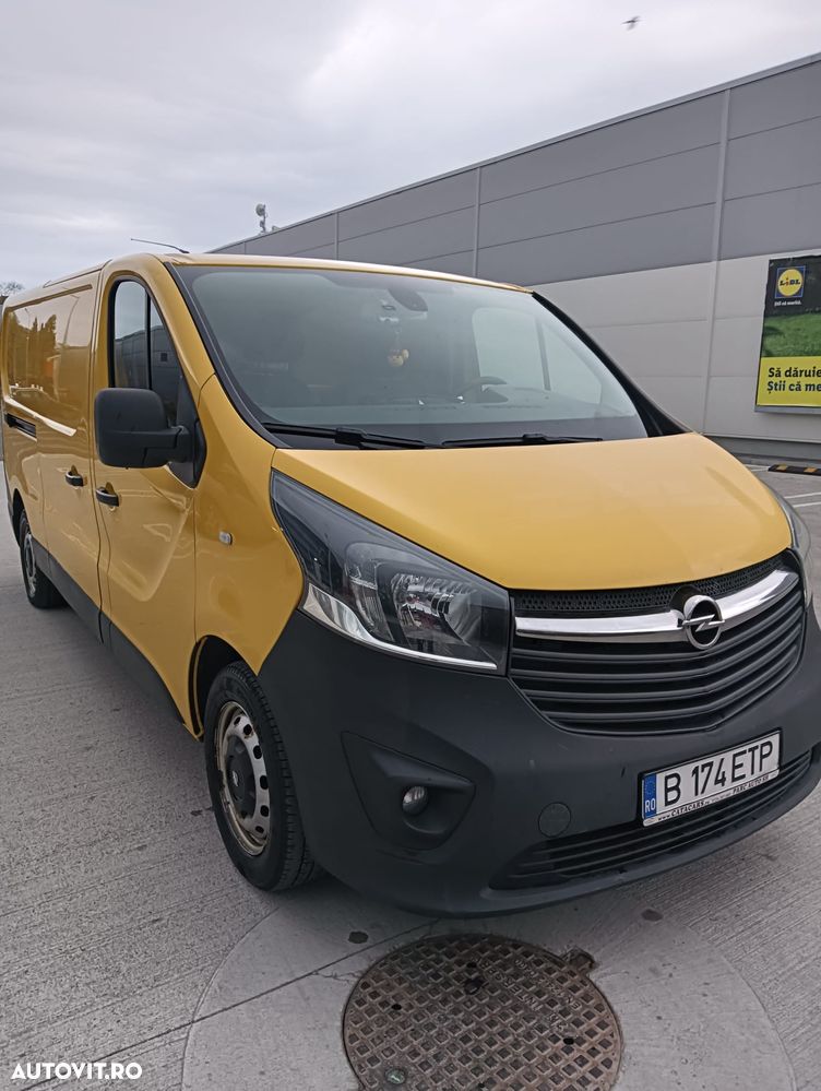 Opel Vivaro - 1