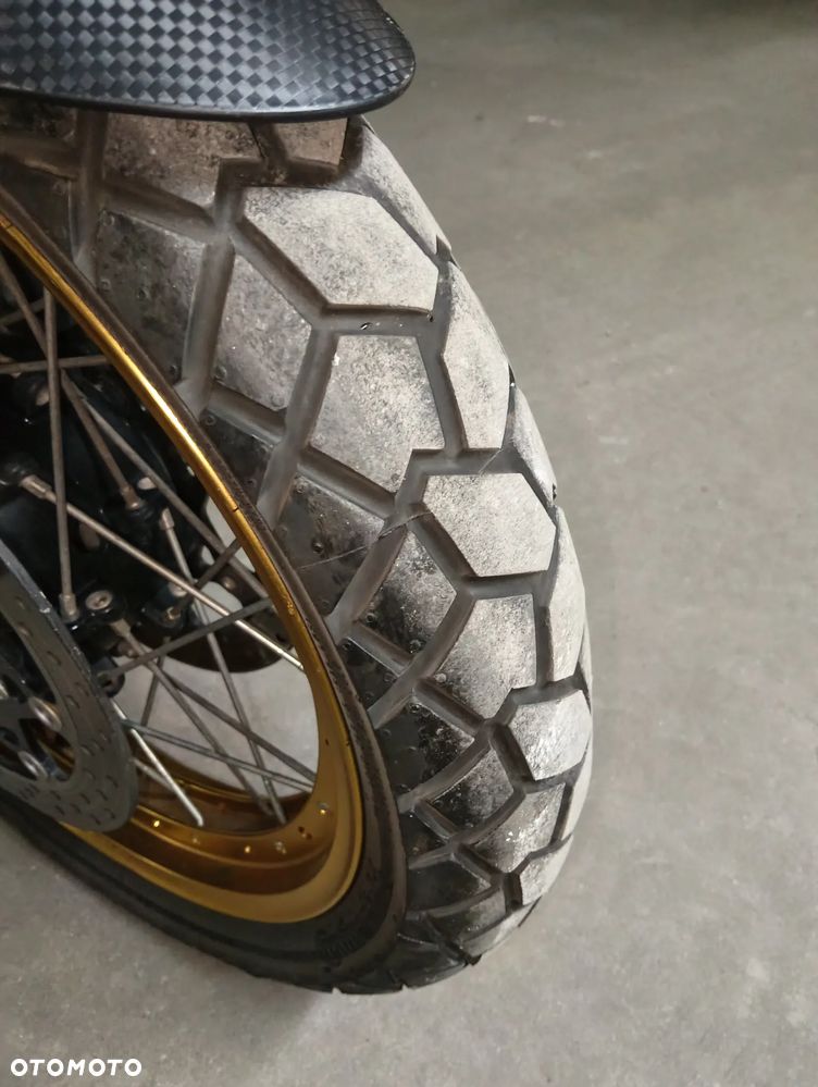 Suzuki V-STROM - 11