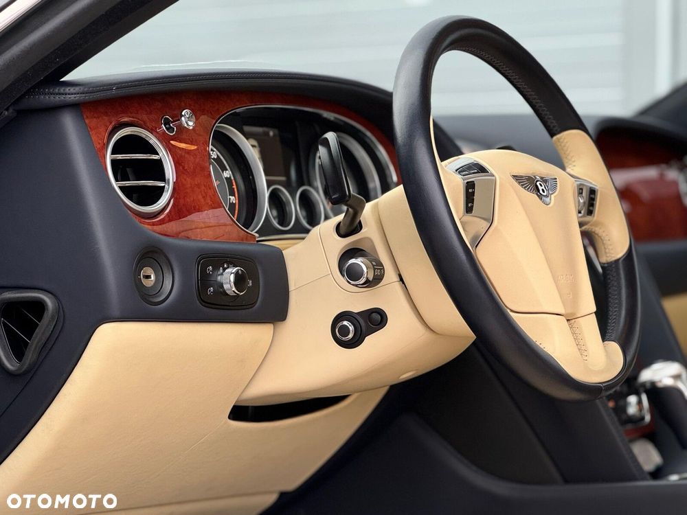 Bentley Continental GT - 17