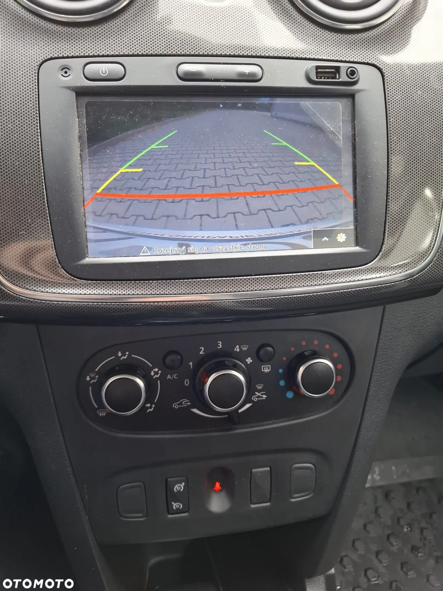 Dacia Sandero Stepway 0.9 TCe Laureate S&S - 8