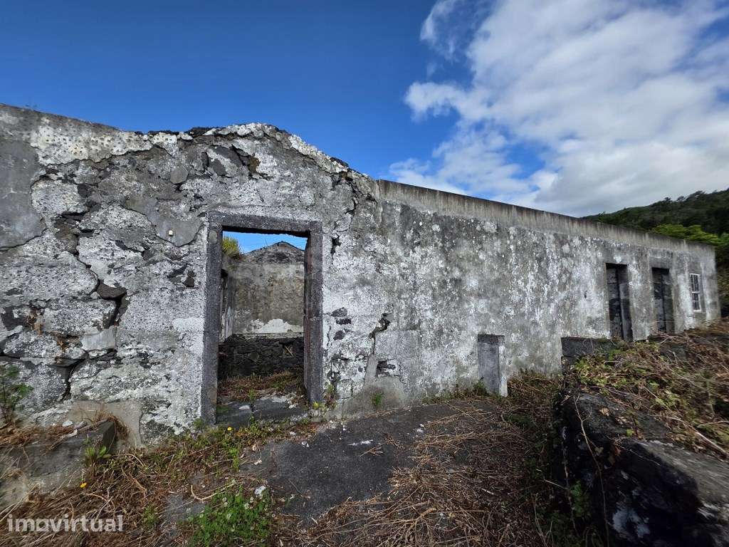 Ruína com Projeto Aprovado São João, Lajes do Pico - Grande imagem: 3/19