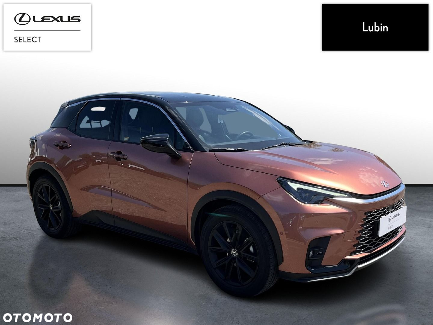 Lexus LBX - 7