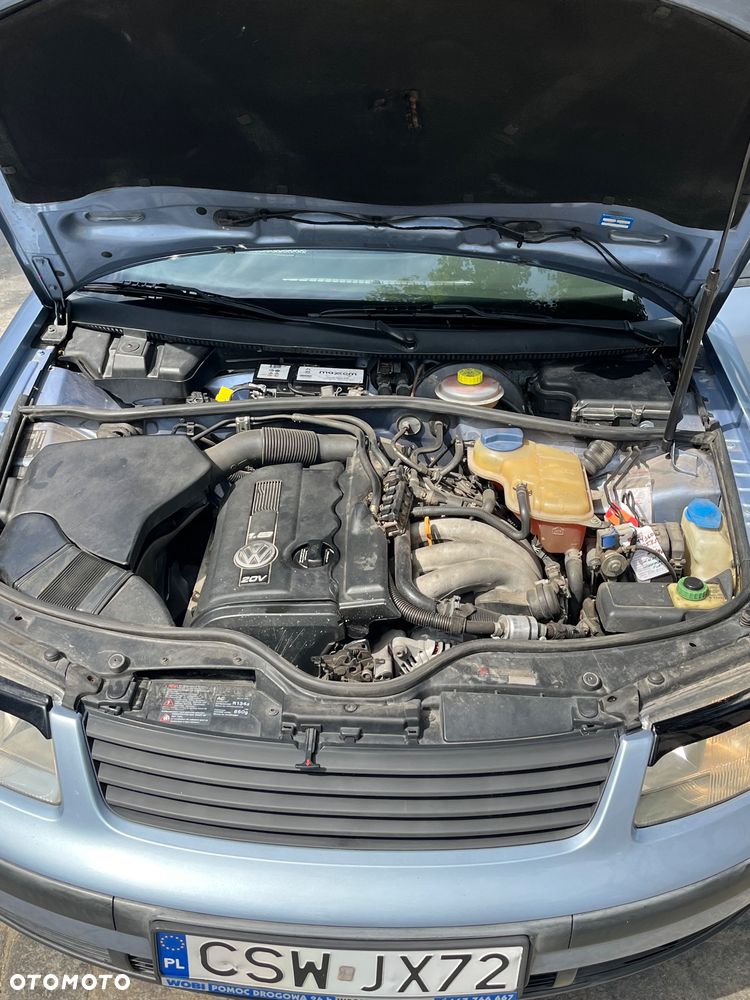 Volkswagen Passat 1.8 - 29
