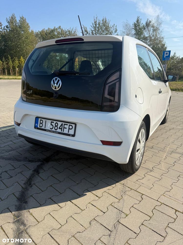 Volkswagen up! 1.0 Beats - 5