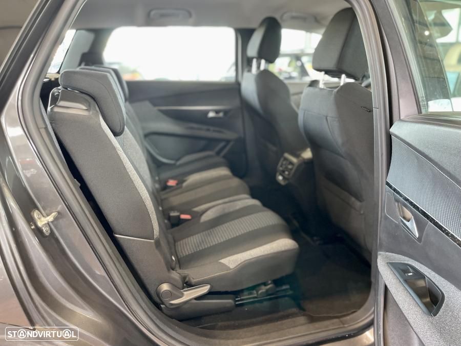 Peugeot 5008 PureTech 130 EAT8 Stop & Start Active Business-Pack - 26