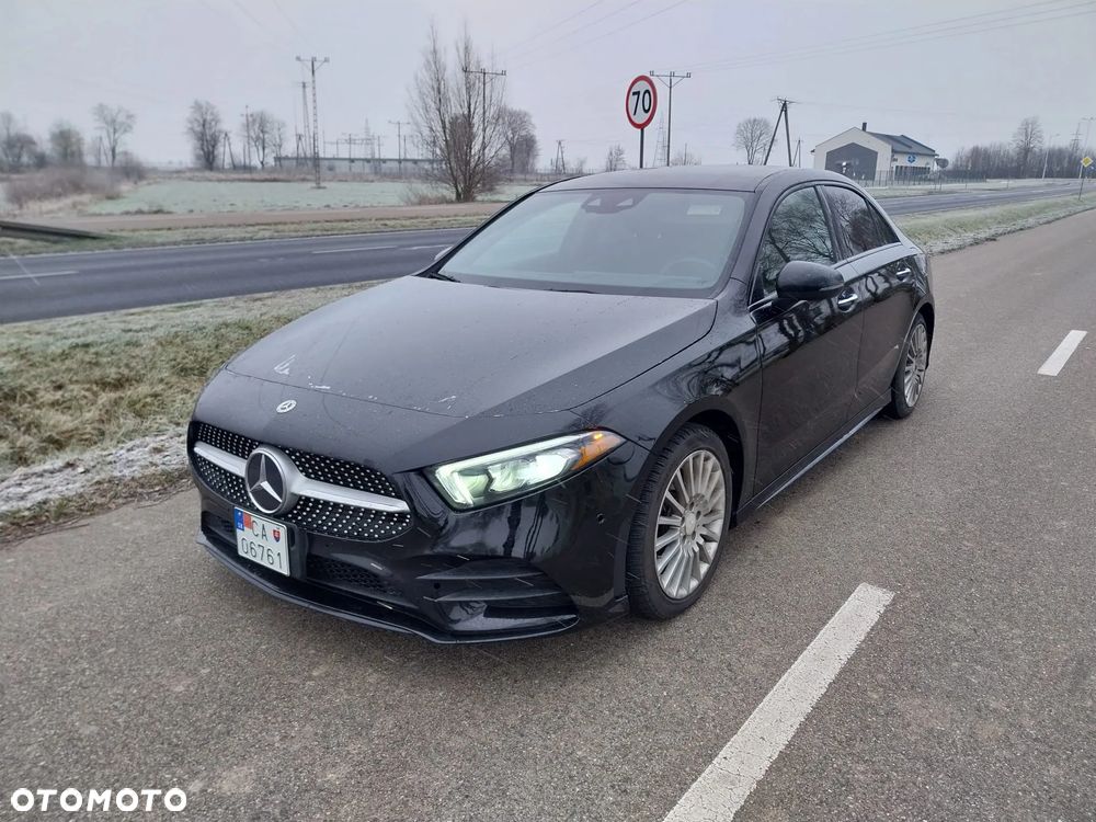 Mercedes-Benz Klasa A 220 4-Matic AMG Line 7G-DCT - 2