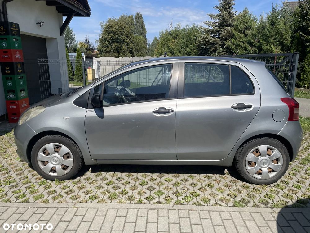 Toyota Yaris 1.0 Terra - 7