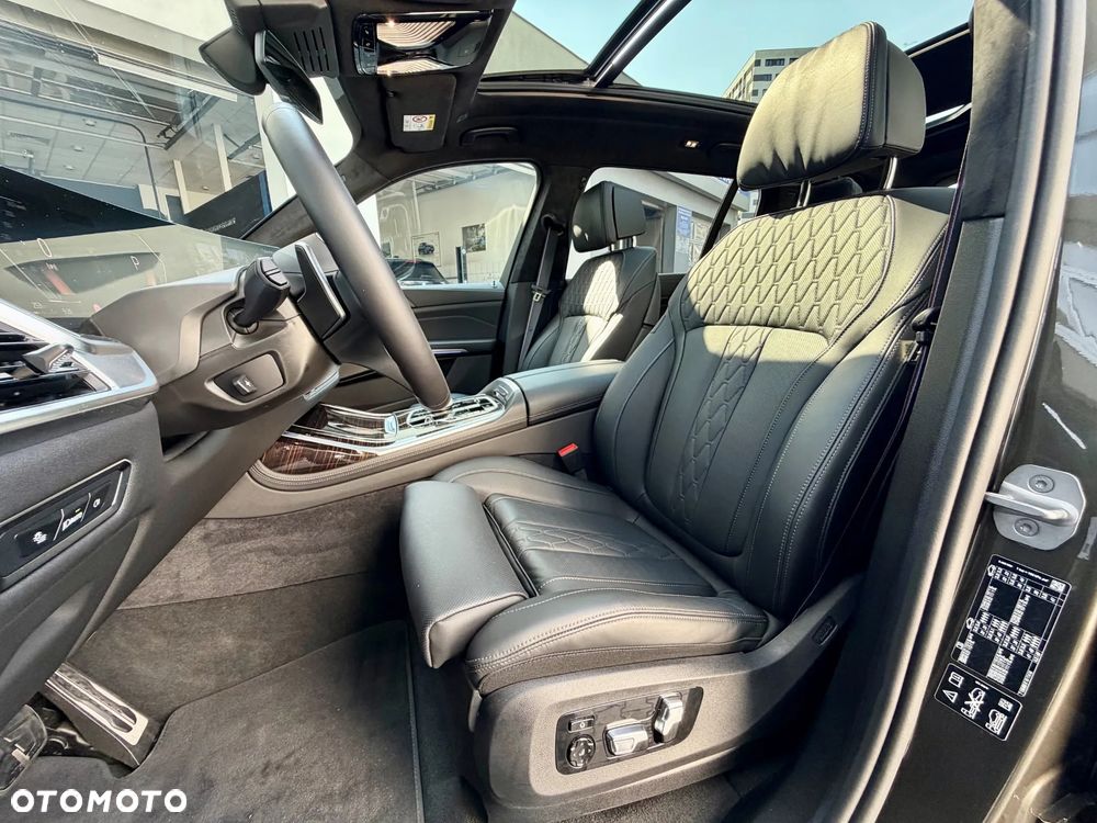 BMW X7 xDrive40d mHEV M Sport sport - 21