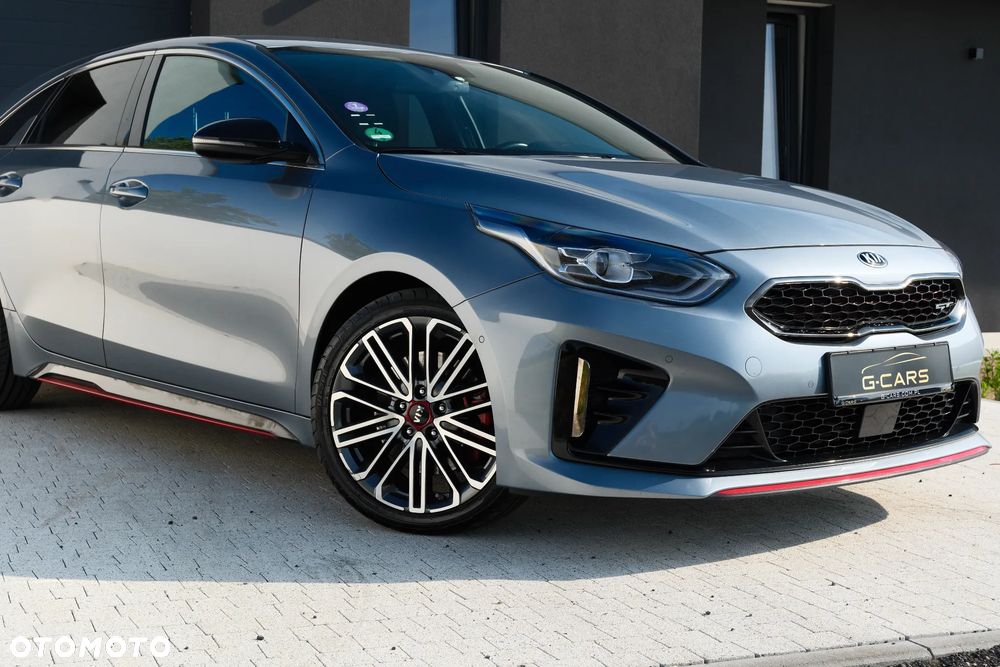 Kia ProCeed 1.6 T-GDI GT DCT - 9