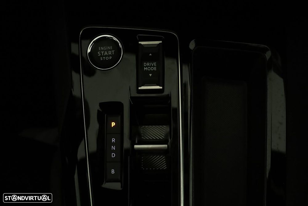Peugeot 3008 1.6 Hybrid Allure e-EAT8 - 14