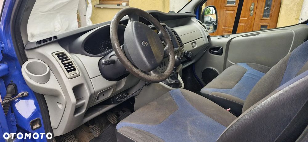 Renault Trafic II - 9