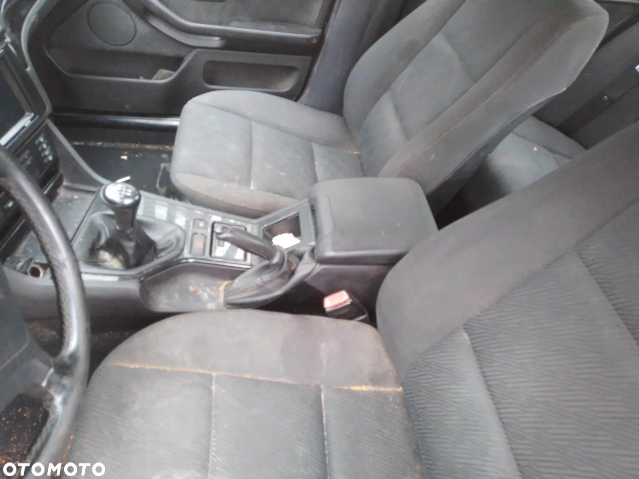 BMW E39 LIFT 00-03 520I ALTERNATOR - 26