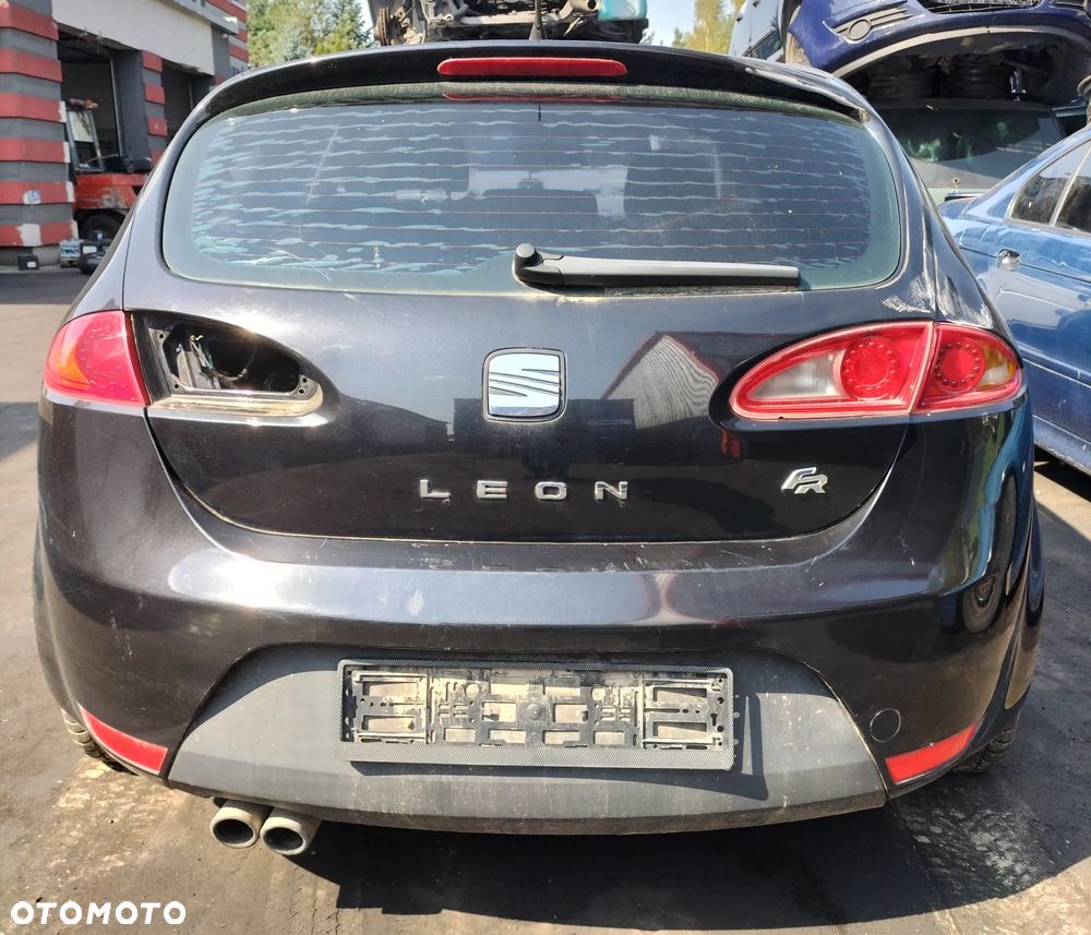 KLAPA BAGAŻNIKA SZYBA TYLNA TYŁ SEAT LEON II 2 FR
