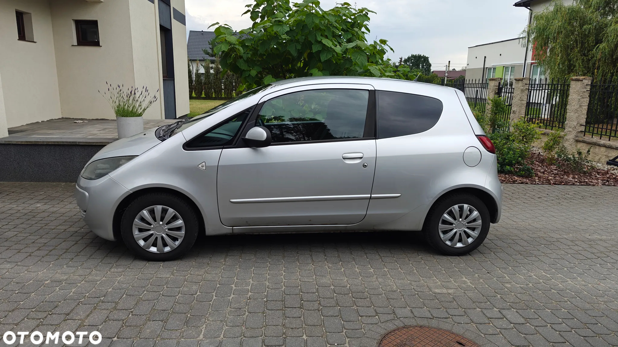 Mitsubishi Colt - 3