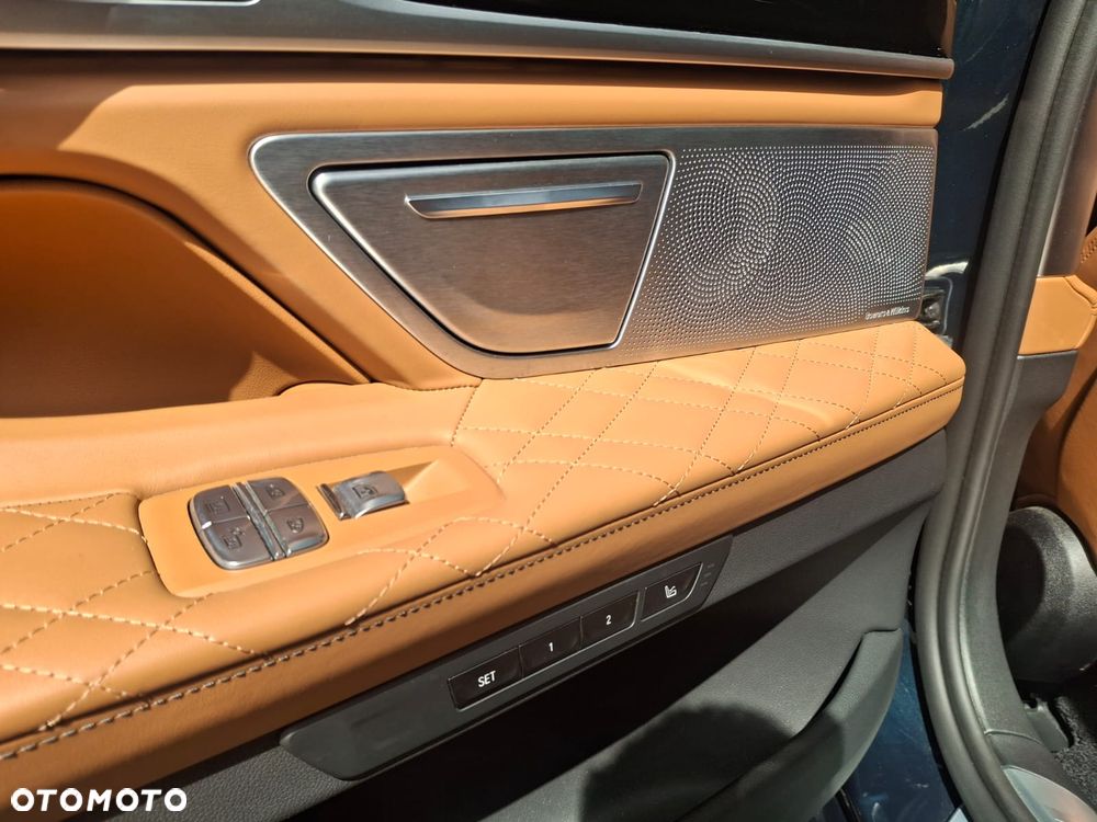 BMW Seria 7 - 13