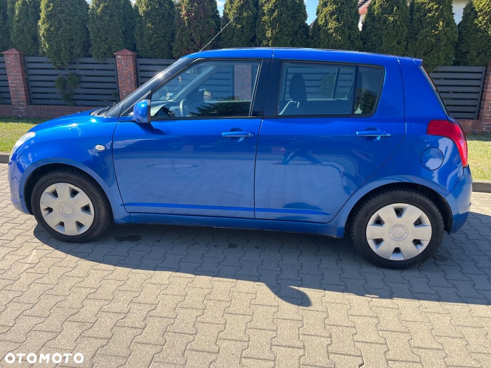Suzuki Swift 1.3 Sunlight Edition - 11