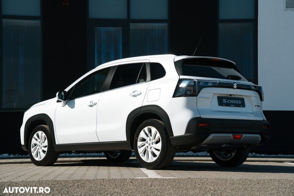 Suzuki S-Cross - 4