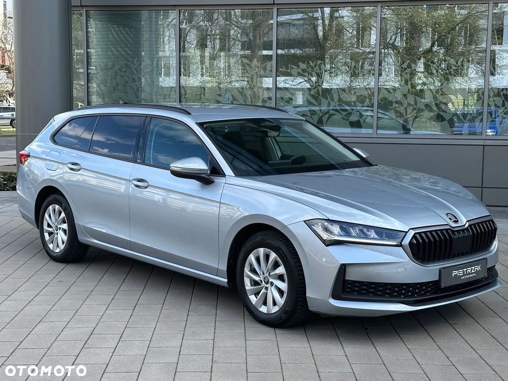 Skoda Superb 1.5 TSI mHEV Selection DSG - 4