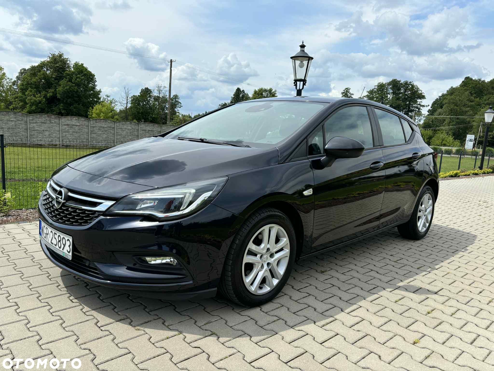Opel Astra V 1.6 CDTI Enjoy - 1