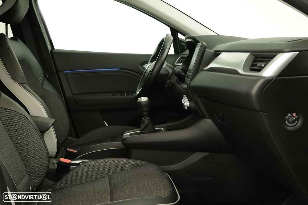 Renault Captur 1.0 TCe Techno Bi-Fuel - 19