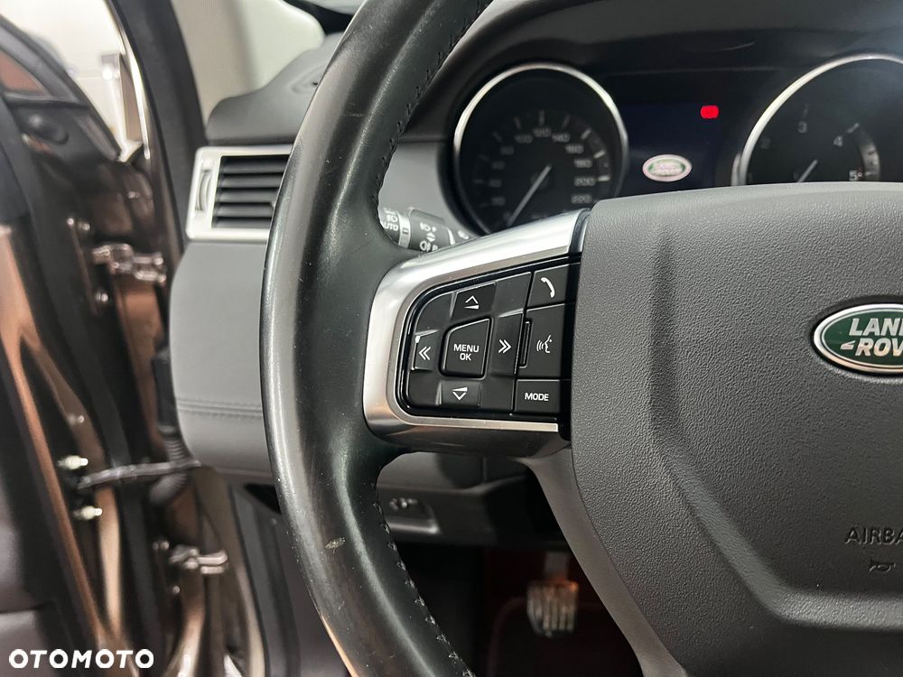 Land Rover Discovery Sport TD4 HSE Luxury - 8