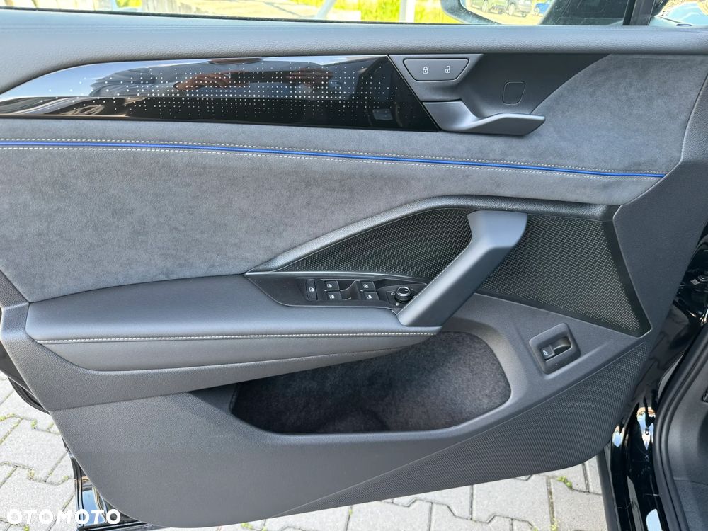 Volkswagen Tiguan - 12