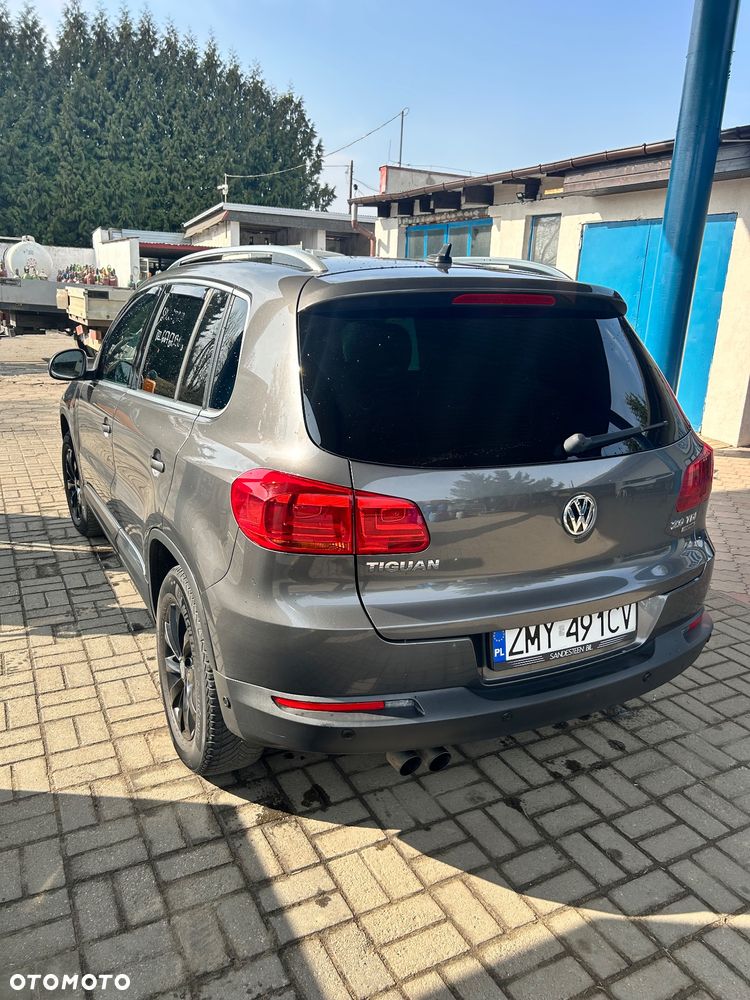 Volkswagen Tiguan 2.0 TDI DPF 4Motion DSG Sport & Style - 4