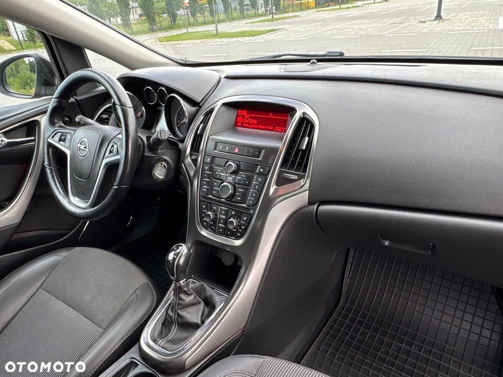 Opel Astra 1.4 T Cosmo S&S - 22