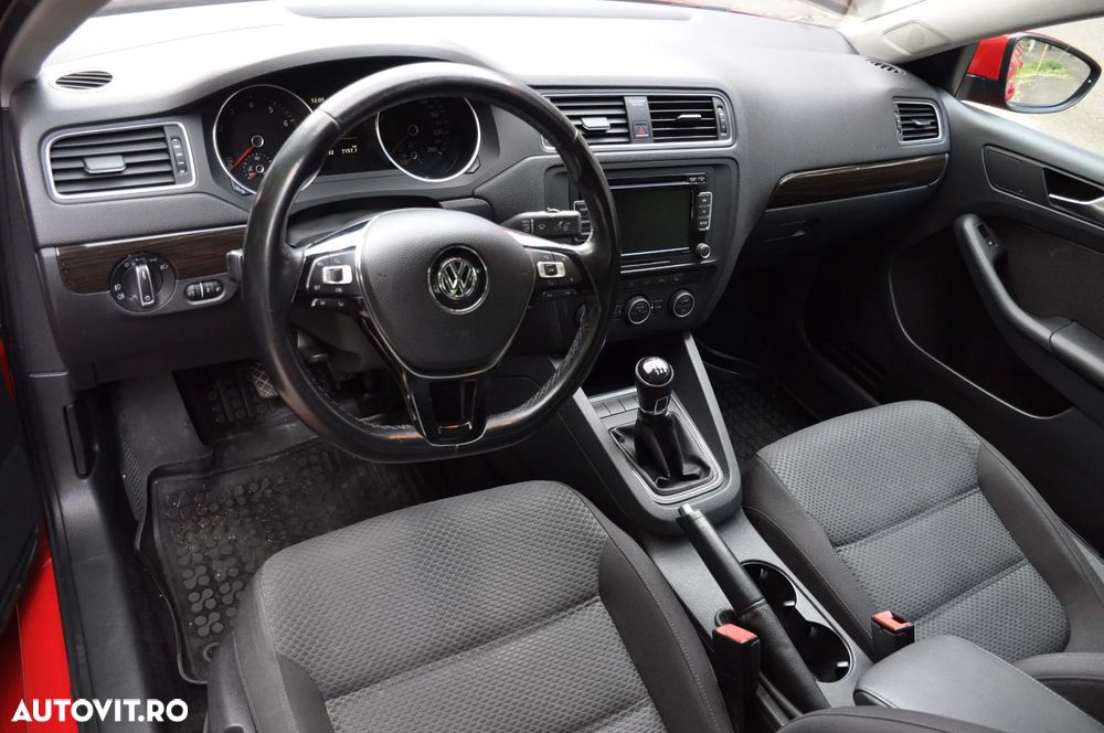 Volkswagen Jetta 1.2 TSI Comfortline - 9